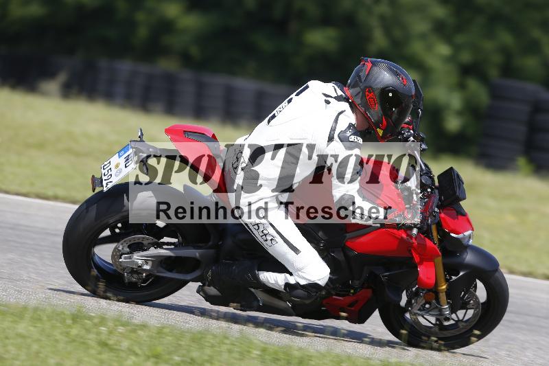 /Archiv-2025/26 11.06.2025 Peter Studer have fun ADR/Gruppe blau/unklar